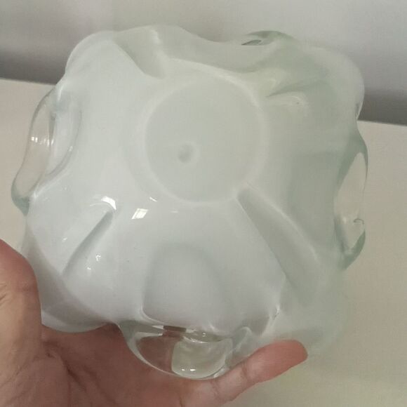 Murano Glass Bowl Speckled Green and Gold - Picture 7 of 8